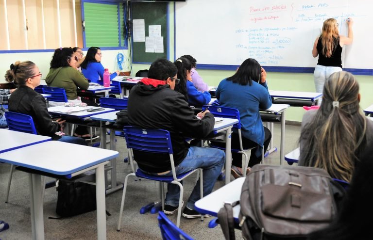 PENÚLTIMO DIA: INSCRIÇÕES PARA CURSOS TÉCNICOS E DE QUALIFICAÇÃO PROFISSIONAL AINDA ABERTAS