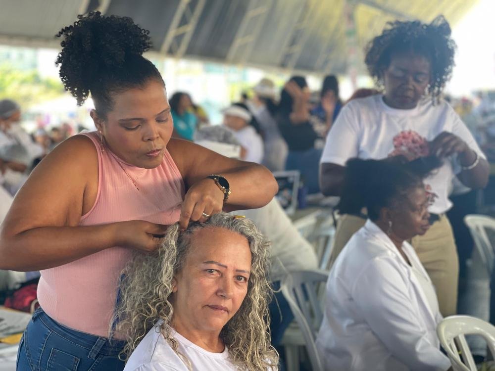 GDF MAIS PERTO DO CIDADÃO LEVA CURSOS GRATUITOS PARA MULHERES DO ARAPOANGA